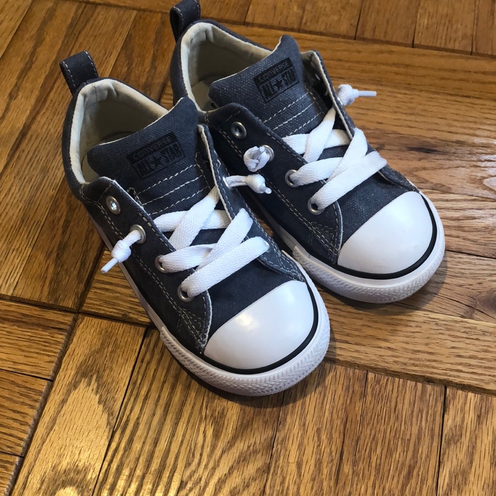 Converse All Star Low Boys  Size 10C